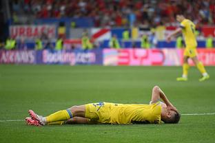 队报：科曼内收肌受伤将缺席5-6周，能否随法国参加欧洲杯存疑